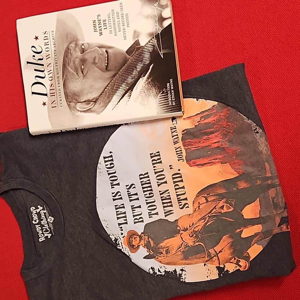 DUKE in his own words book 2015 John Wayne quote graphic tee Med. BOOK AND SHIRT